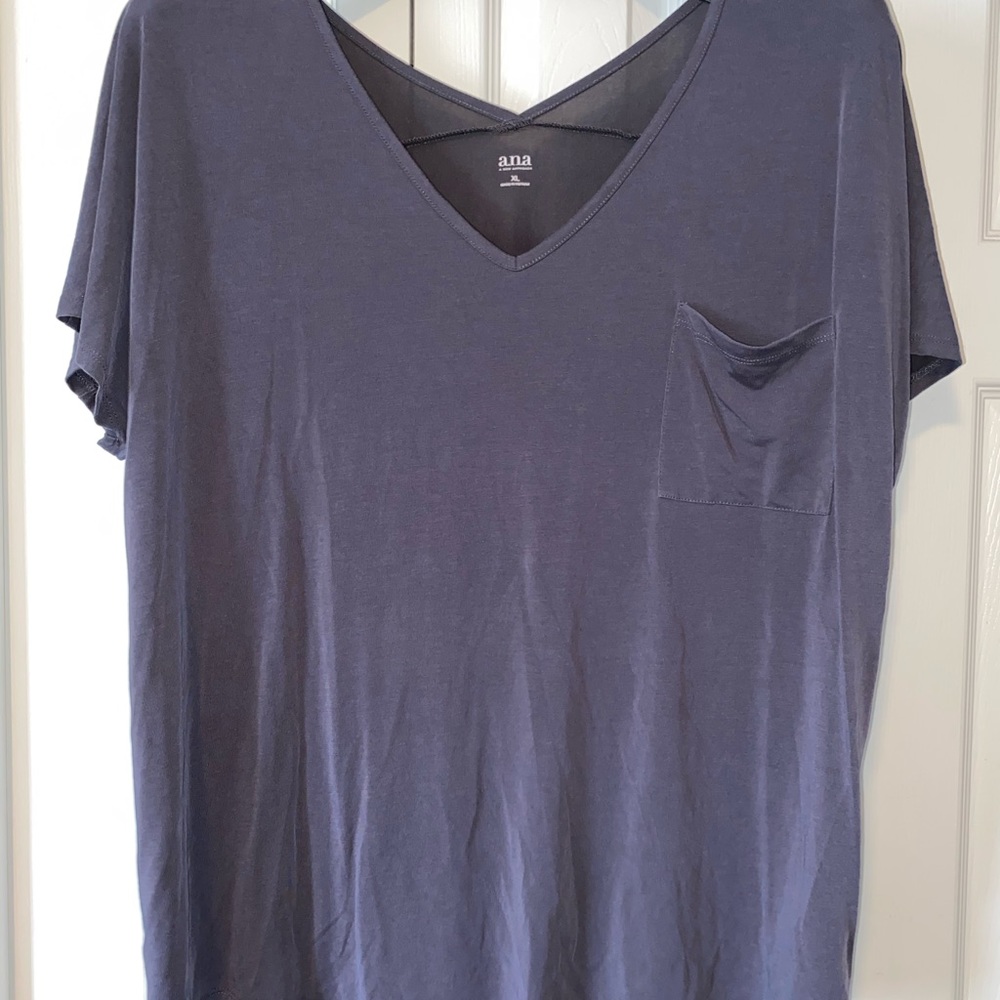 Dark gray pocket T-shirt